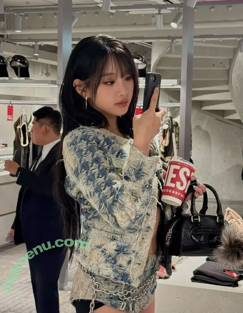 KissLife nude photo #0315 (Julie / juliephilia / natty_0530)