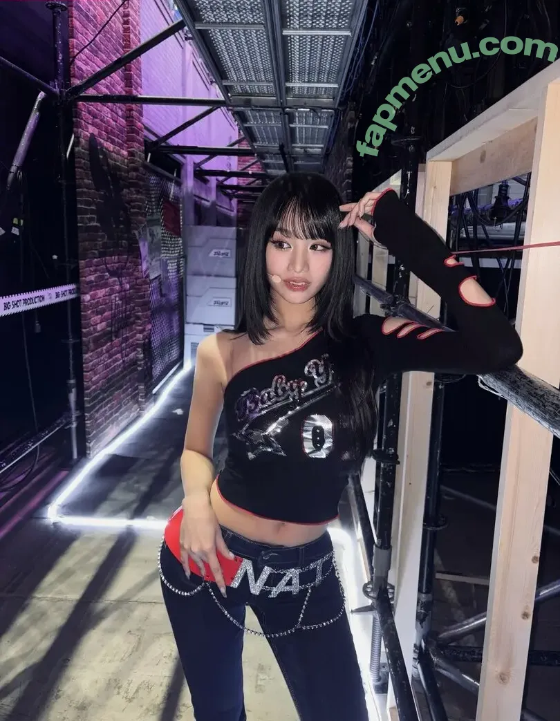 KissLife nude photo #0340 (Julie / juliephilia / natty_0530)