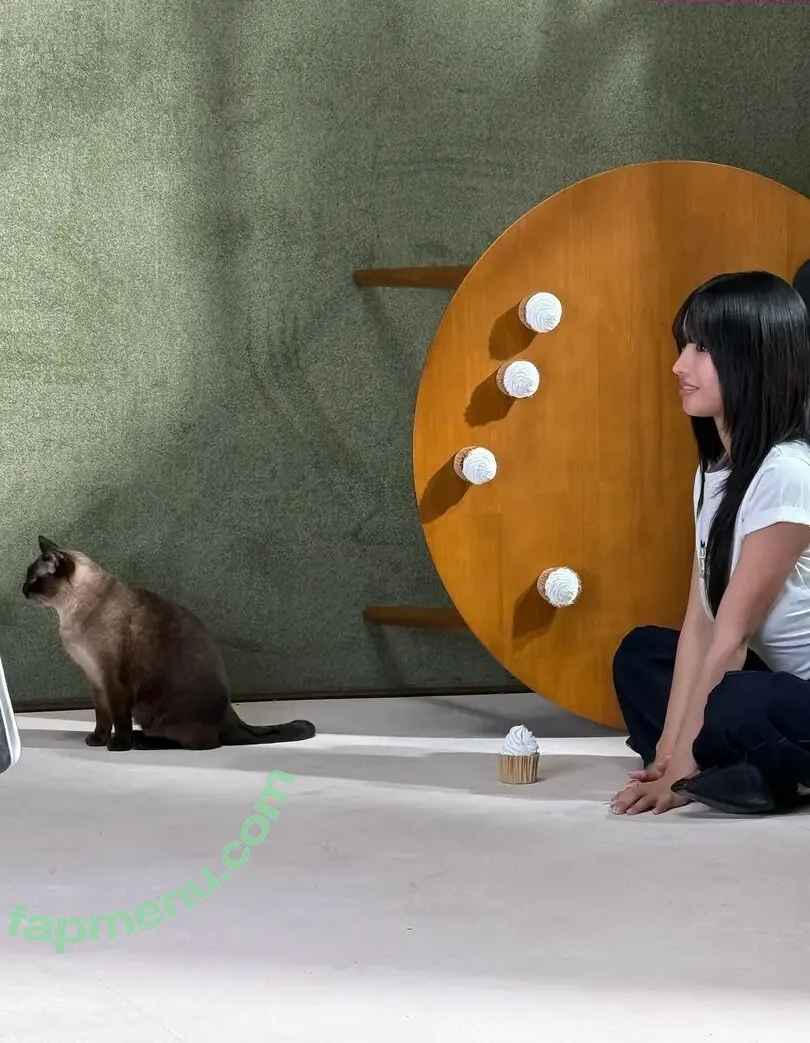 KissLife nude photo #0344 (Julie / juliephilia / natty_0530)