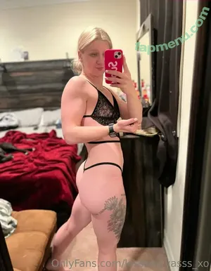 kissmyyass_xo / kissmyy_assxo nude photo #0028