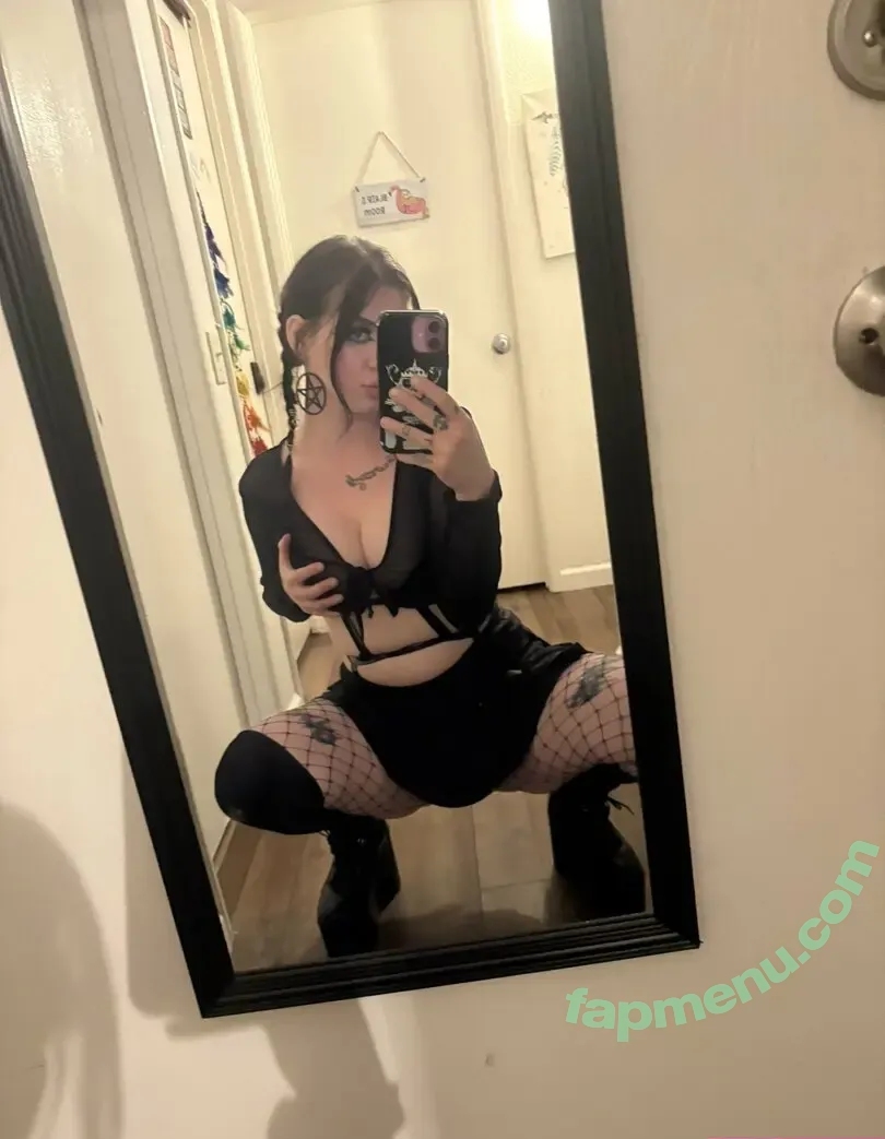 kissofdeathxxx nude photo #0003 (necromantic_nic)