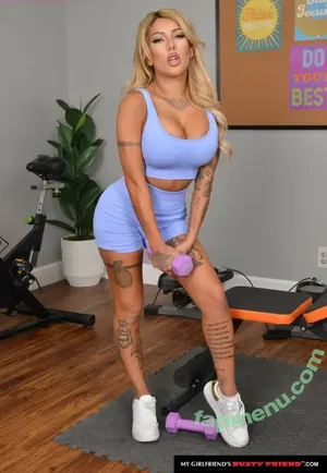 Kitana Montana / Pervcity / goddess.deluxxxe / goddessdeluxxxe / kitana.montana2 nude photo #0326