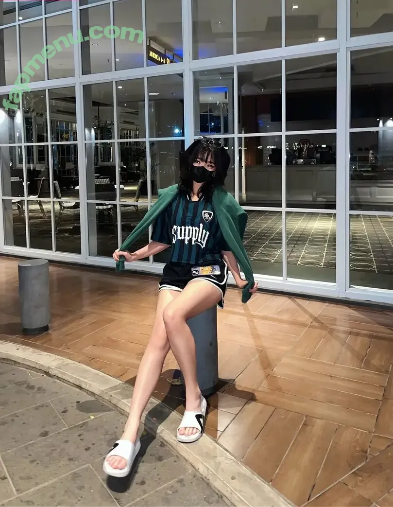 Kitsune nude photo #0192 (Kitsunekk / kitsunee.___ / lustful_modest)