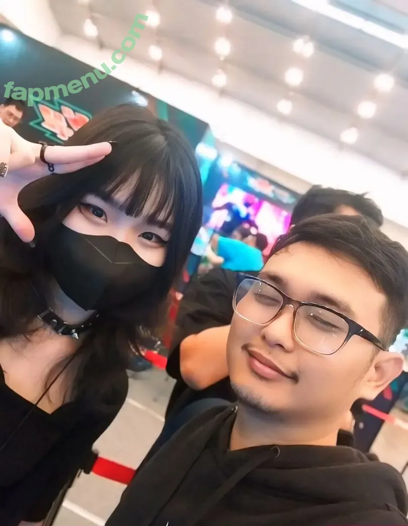 Kitsune nude photo #0213 (Kitsunekk / kitsunee.___ / lustful_modest)