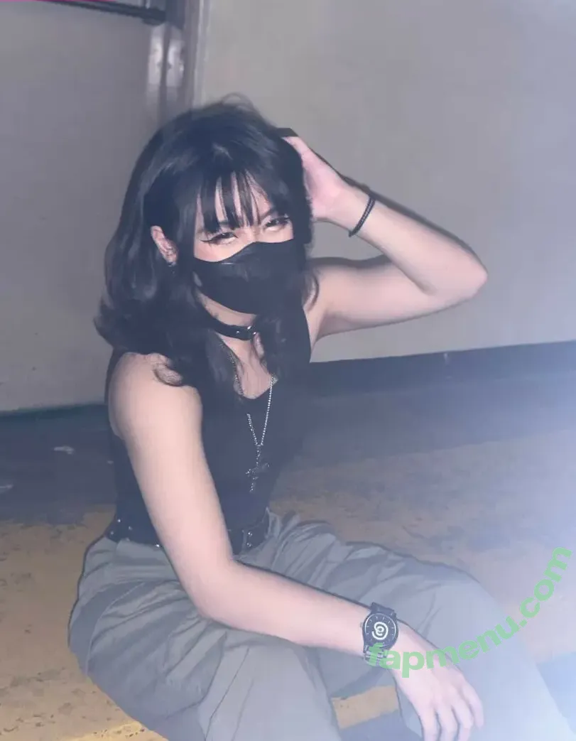 Kitsune nude photo #0246 (Kitsunekk / kitsunee.___ / lustful_modest)