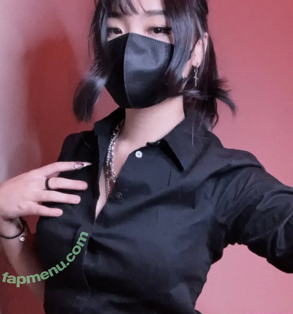 Kitsune nude photo #0286 (Kitsunekk / kitsunee.___ / lustful_modest)