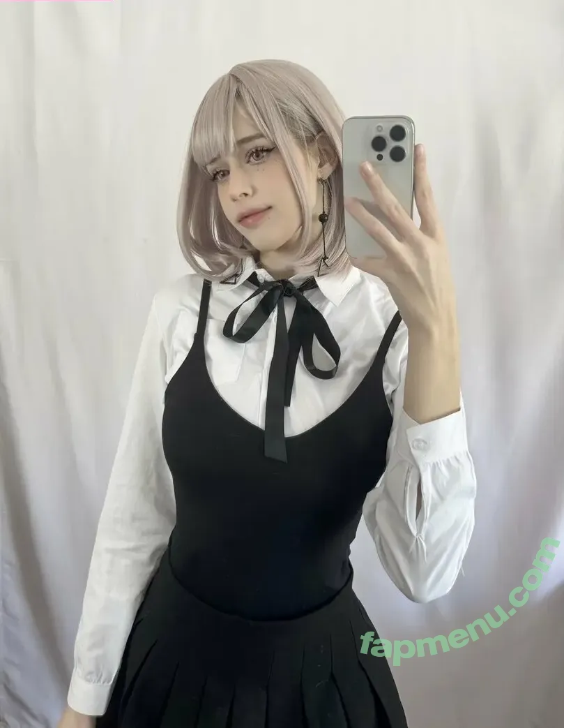 Kitsunedere nude photo #0023 (Kitsunedereee)