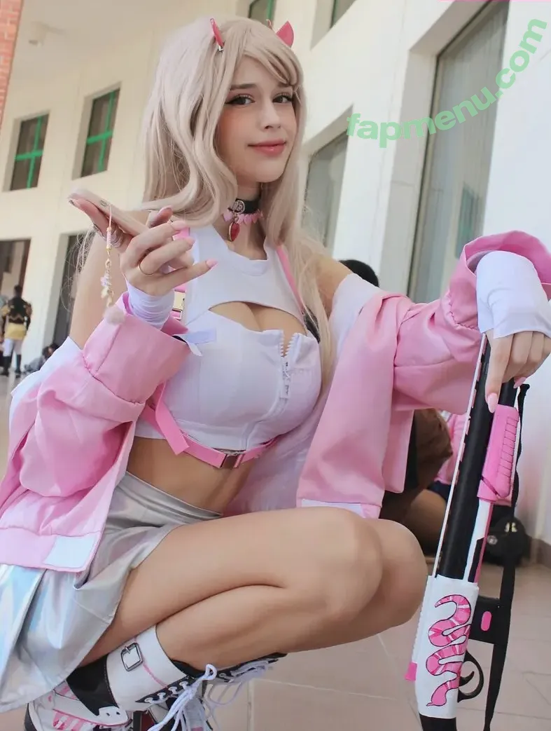Kitsunedere nude photo #0029 (Kitsunedereee)