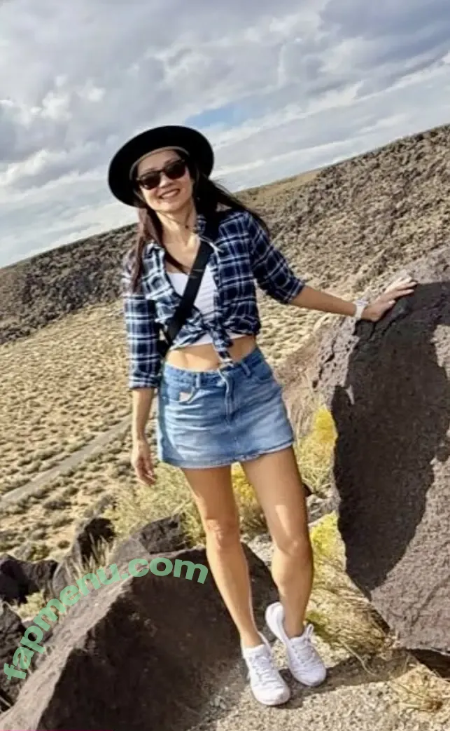 Kitsunekuma nude photo #0049 (Kitsunekuma)