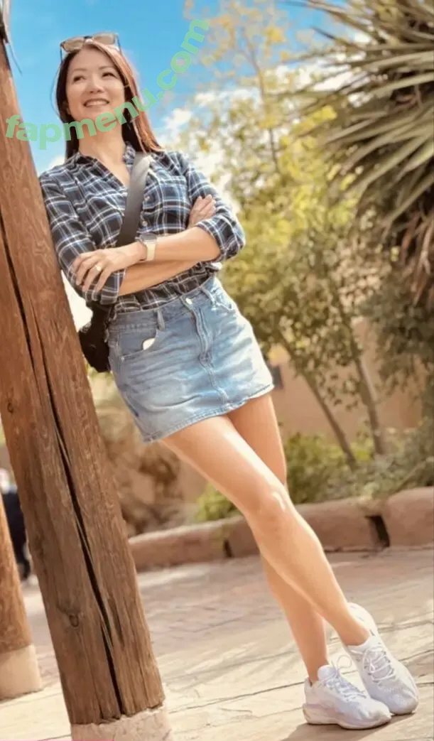 Kitsunekuma nude photo #0051 (Kitsunekuma)