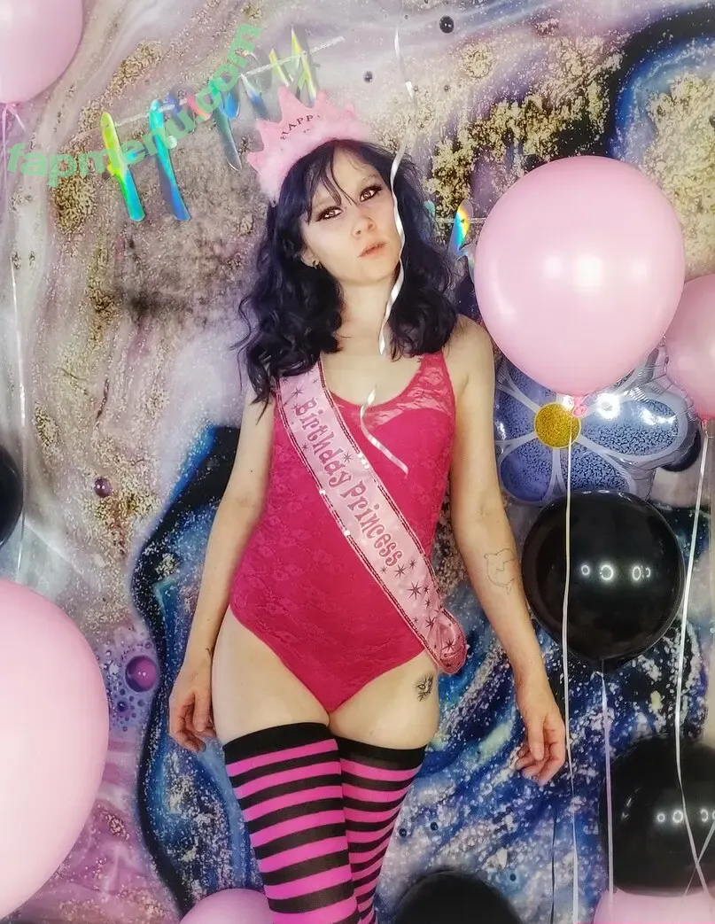 kittengirlnextdoorfree nude photo #0053 (kittengirlnextdoorfree)