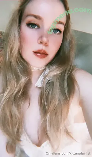  nude photo #0002