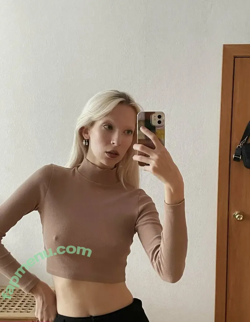 kittenyanya nude photo #0012 (kittentanya)