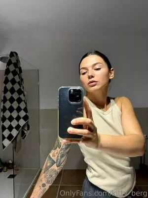 Kitty Berg / kitty_berg / kittyberg nude photo #0413