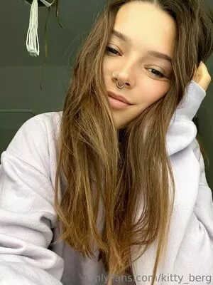 Kitty Berg / kitty_berg / kittyberg nude photo #0585