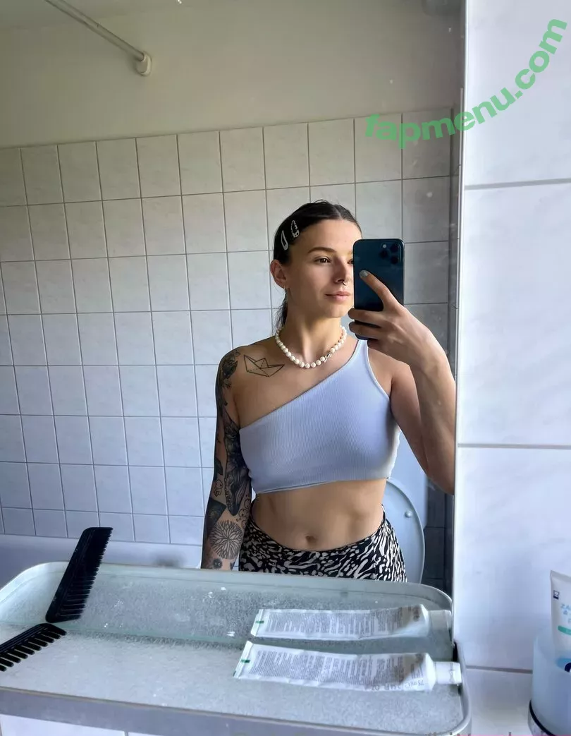 Kitty Berg nude photo #0093 (kitty_berg / kittyberg)