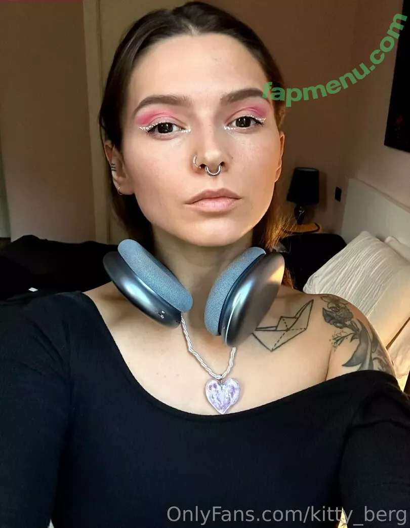 Kitty Berg nude photo #0490 (kitty_berg / kittyberg)