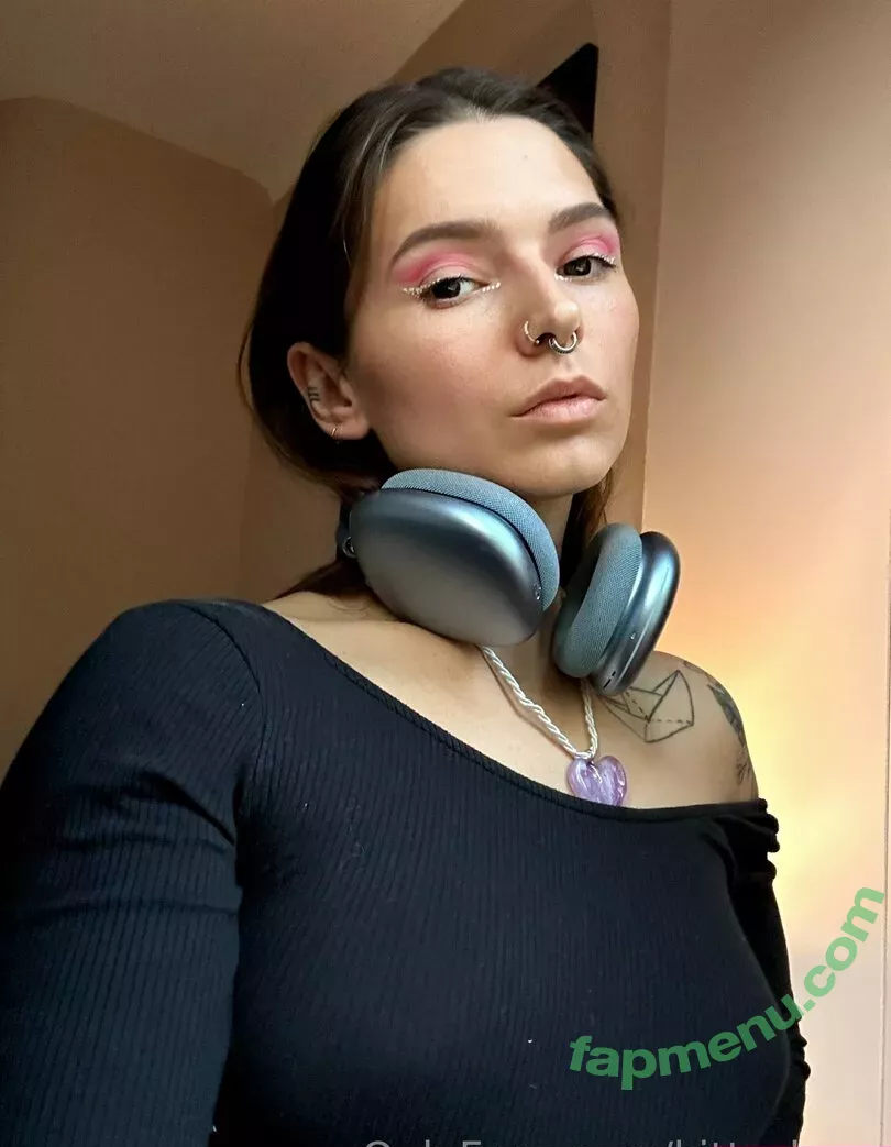 Kitty Berg nude photo #0500 (kitty_berg / kittyberg)