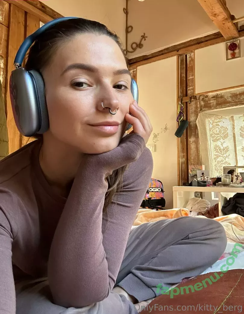 Kitty Berg nude photo #0870 (kitty_berg / kittyberg)