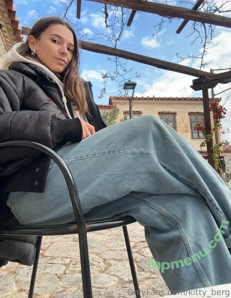 Kitty Berg nude photo #1881 (kitty_berg / kittyberg)