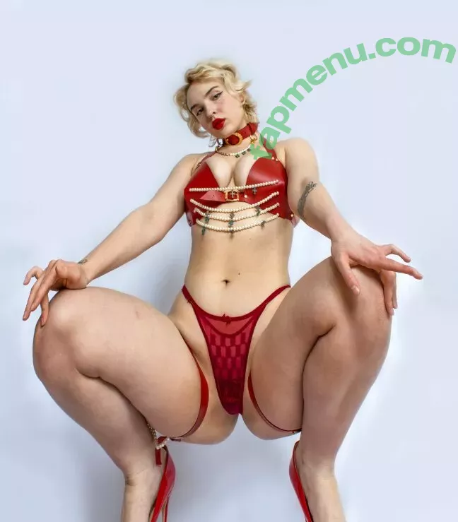 Kitty Cat Helza nude photo #0001 (The SoundsGirls / helzaglass / hlzkittycat)