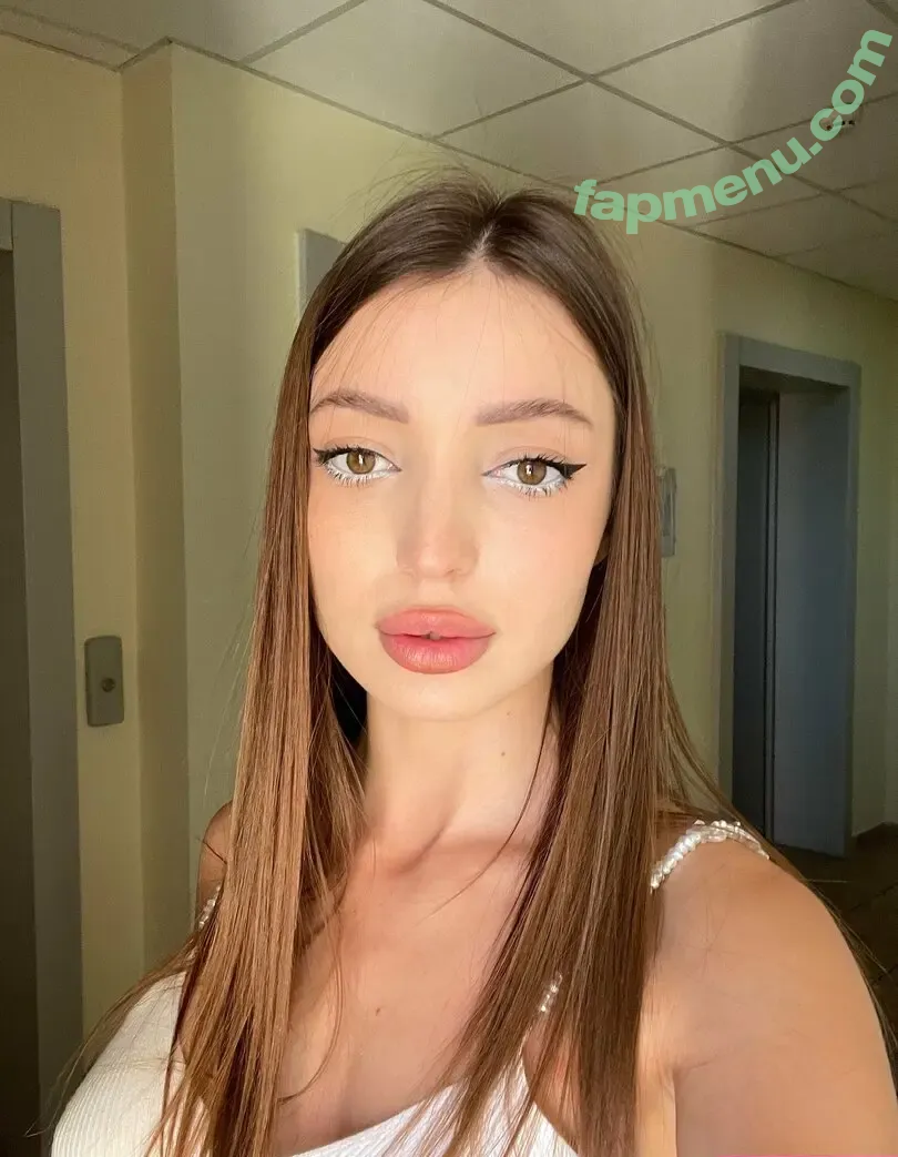 kitty__sophie nude photo #0061 (kitty_sophie / kittysophie.art / kittysophie01)