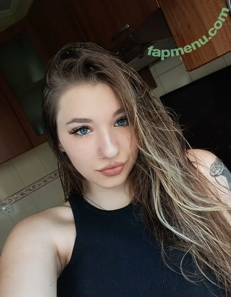 kitty_stasyaa nude photo #0038 (kitty.saiyan)