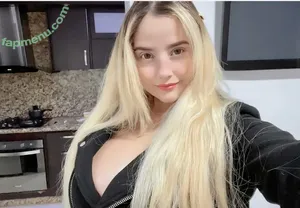 Kittybaboficial / babycaroofficial / carolinehorny nude photo #0001
