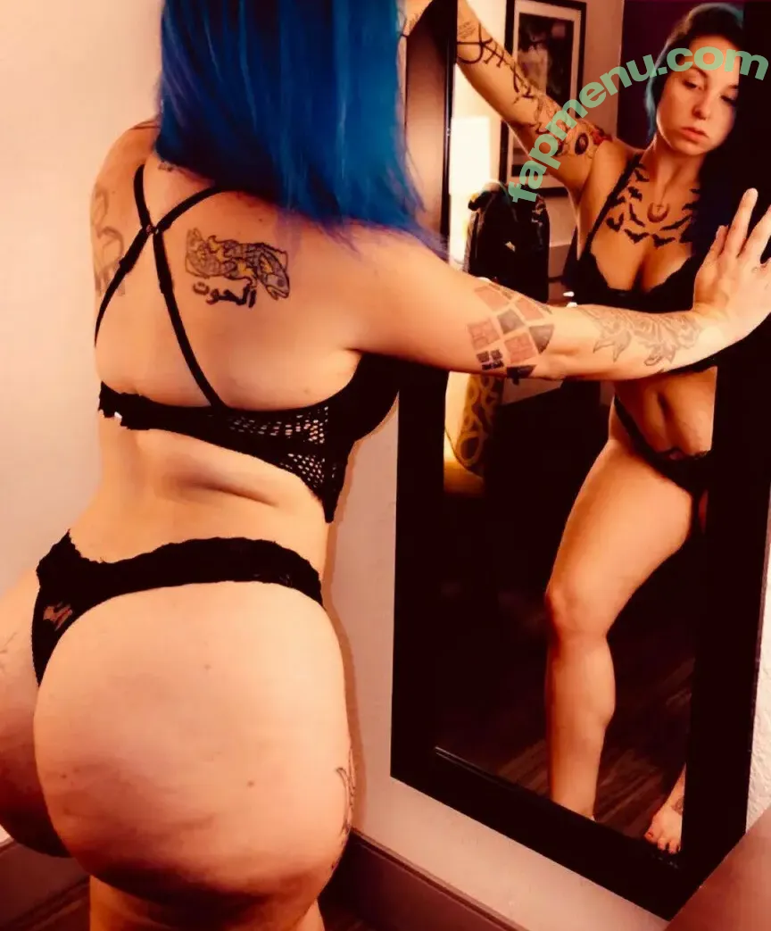 Kittydagoat nude photo #0180 (Katt.kingg / Kitty_da_goat)