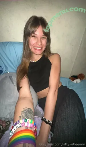  nude photo #0002