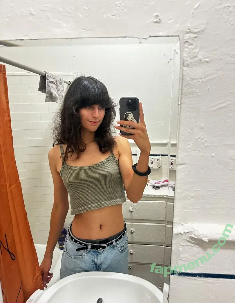 kittykaz nude photo #0013 (boywifemoder / malleablemaiden)