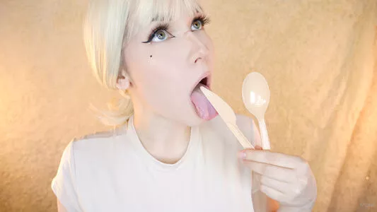 KittyKlaw ASMR / asmr.kittyklaw nude photo #0209