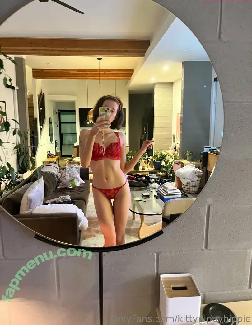 kittynippyhippie nude photo #0003 (littlenippyhippie)
