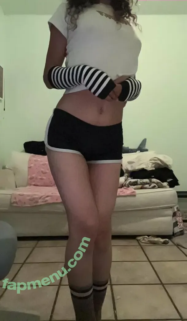 kittypiesss nude photo #0024 (Kitty)