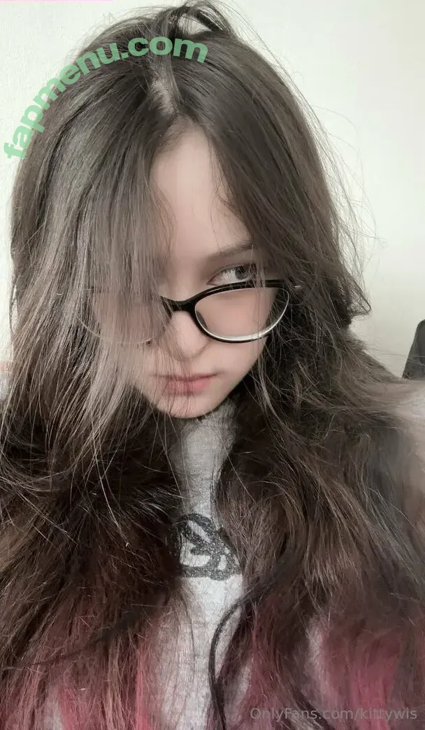 kittywis nude photo #0011 (kiittwy)