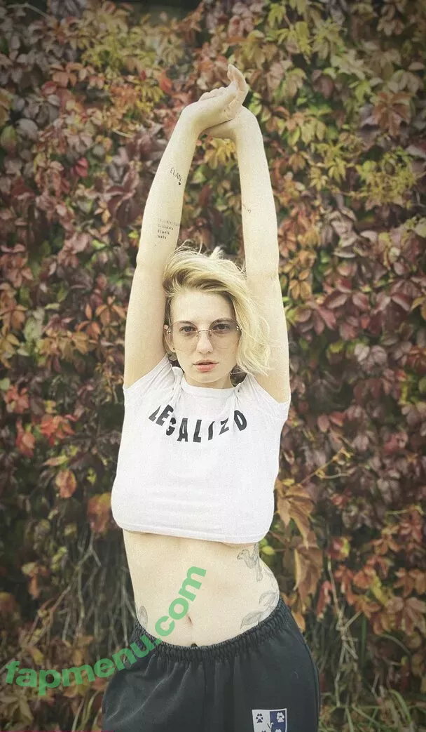 kiwi-y-coco nude photo #0011 (kiwi-y-coco)