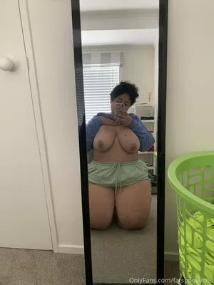 kiwibbw / chubby.kiwi nude photo #0001