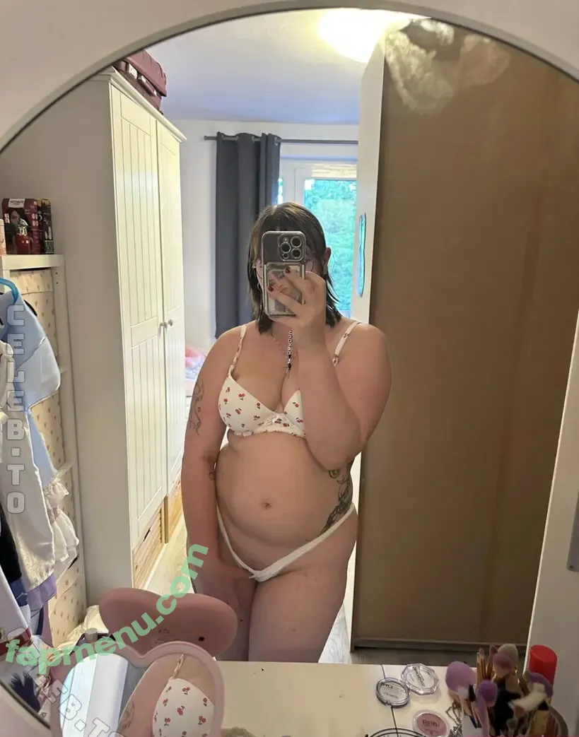 Kiwiimoon nude photo #0131 (Kiwiimooncosplay)