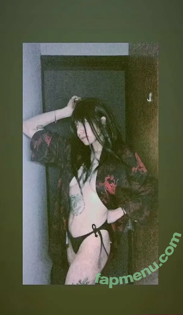kiwiiwik nude photo #0002 (kiwiiwik)