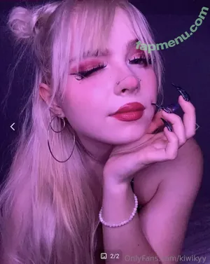 kiwikyy / kiwingy nude photo #0053