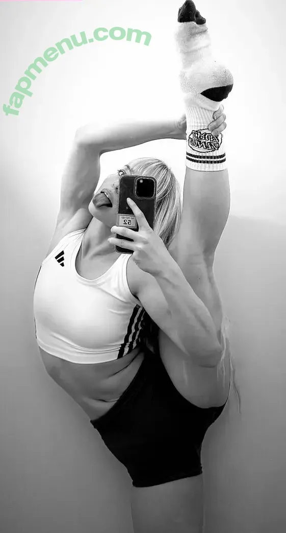 kizzyrain nude photo #0034 (kidneybeanz / kiz)