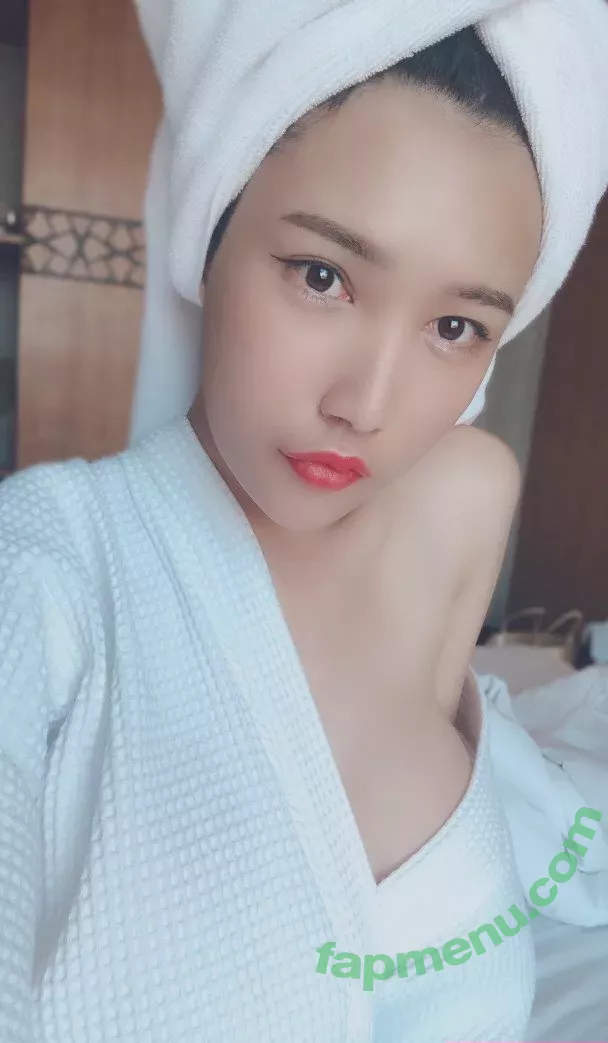 KK_The Princess nude photo #0072 (Nuna40 / thedragprincess)