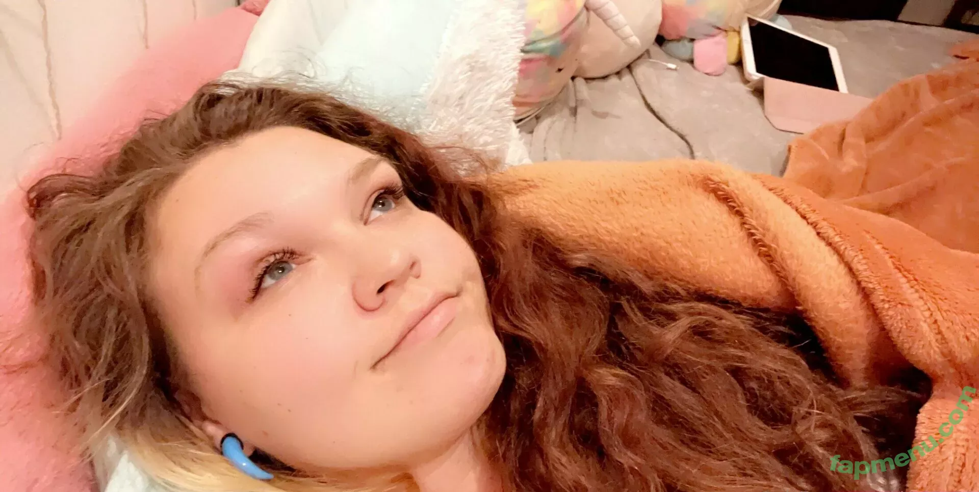 kkb00182 nude photo #0062 (kkb825)