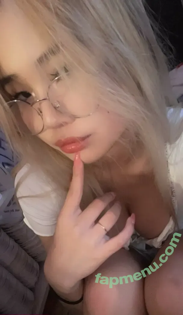 kkellyhsu nude photo #0121 (kkellyhsu)