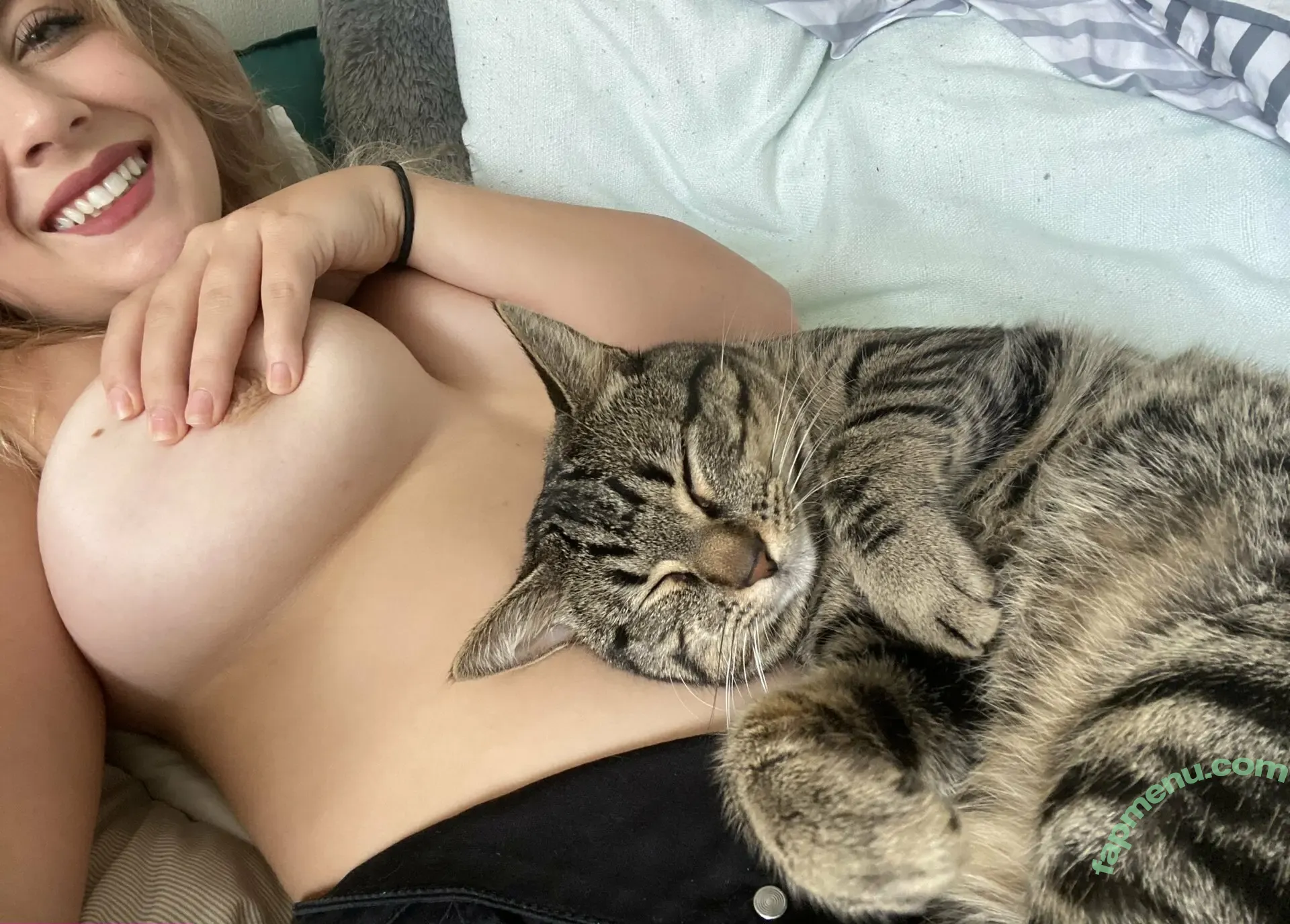 kkirafoxx nude photo #0011 (kkirafoxx)