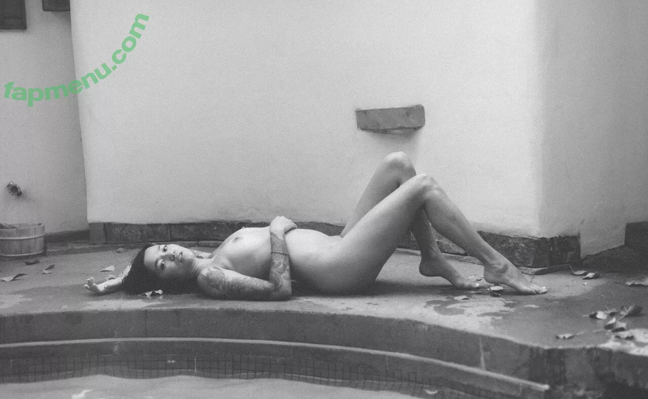 Kkymbb nude photo #0019 (Kkymbb)
