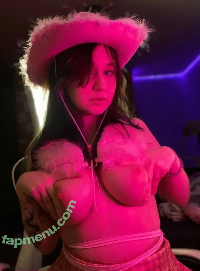 kkyokoma nude photo #0015 (kkitk4tt / kkom4ka / kkyokom4ka / kkyokoma136)