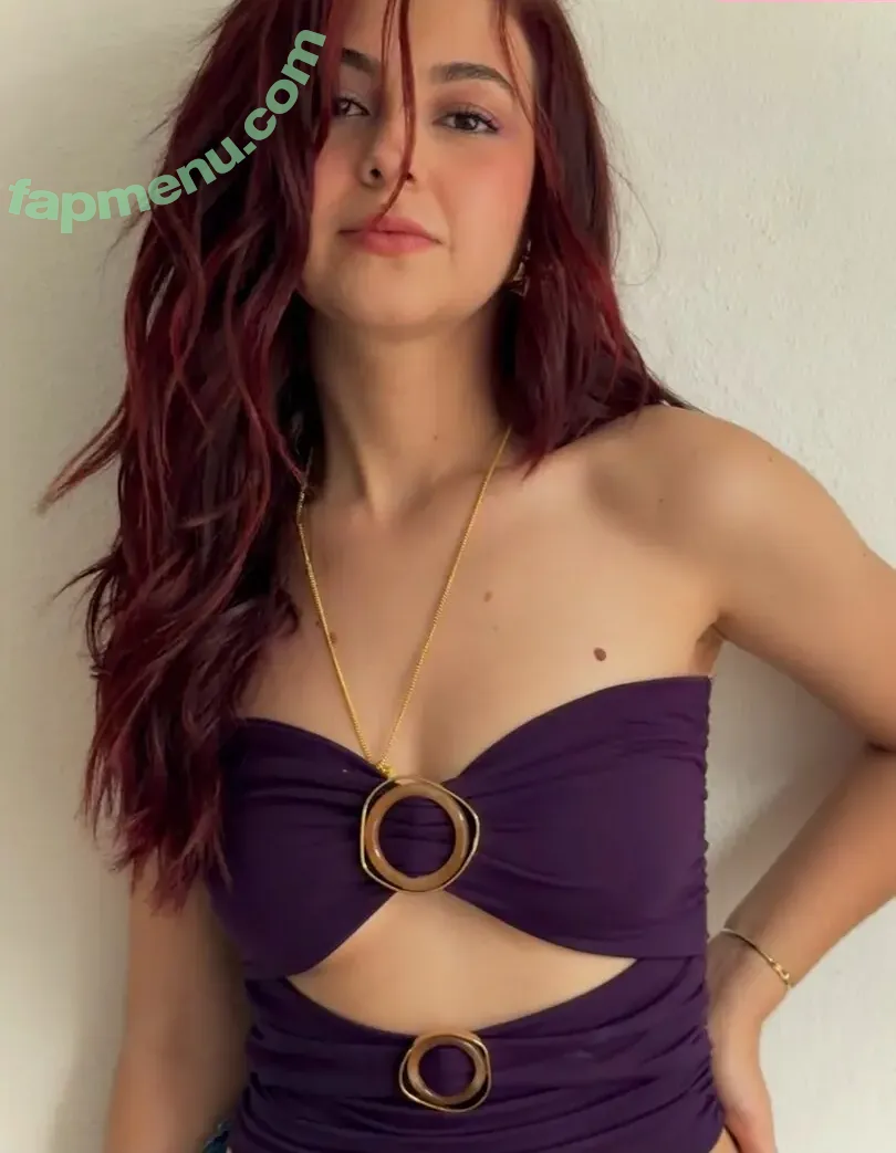 Klara Castanho nude photo #0381 (klarafgcastanho)