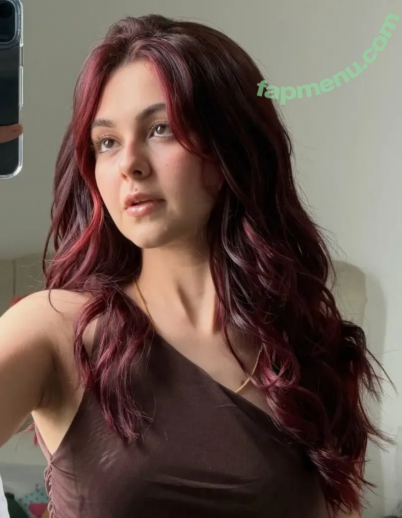 Klara Castanho nude photo #0383 (klarafgcastanho)