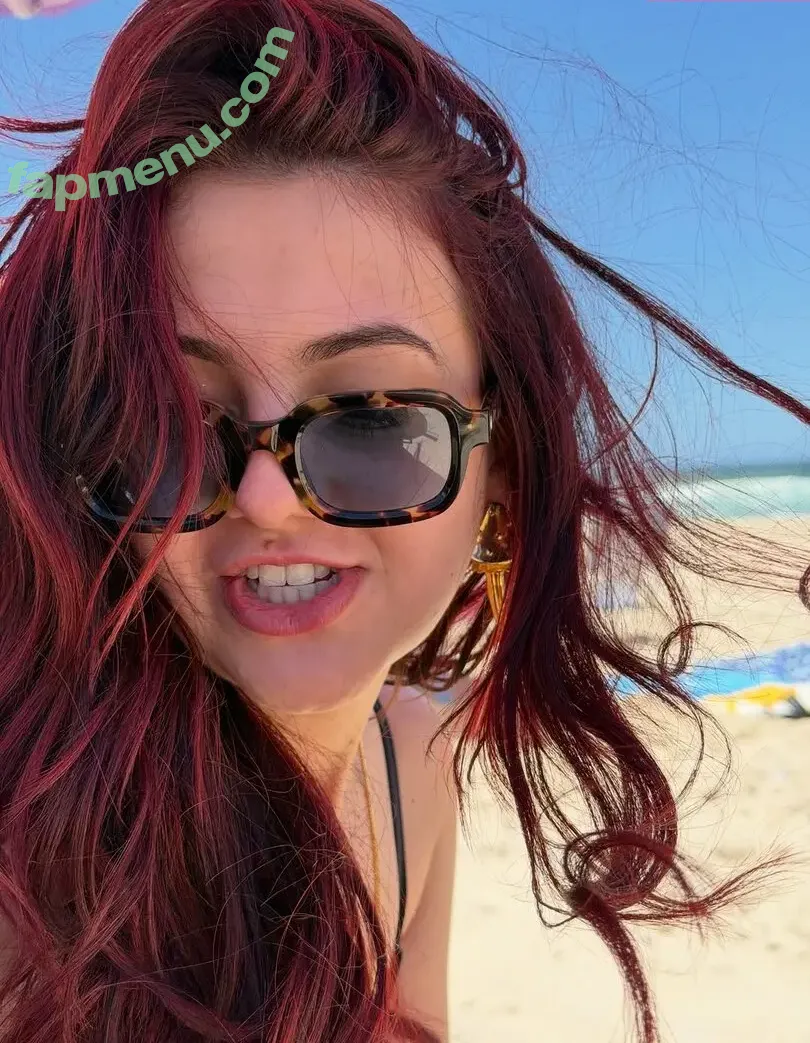 Klara Castanho nude photo #0396 (klarafgcastanho)